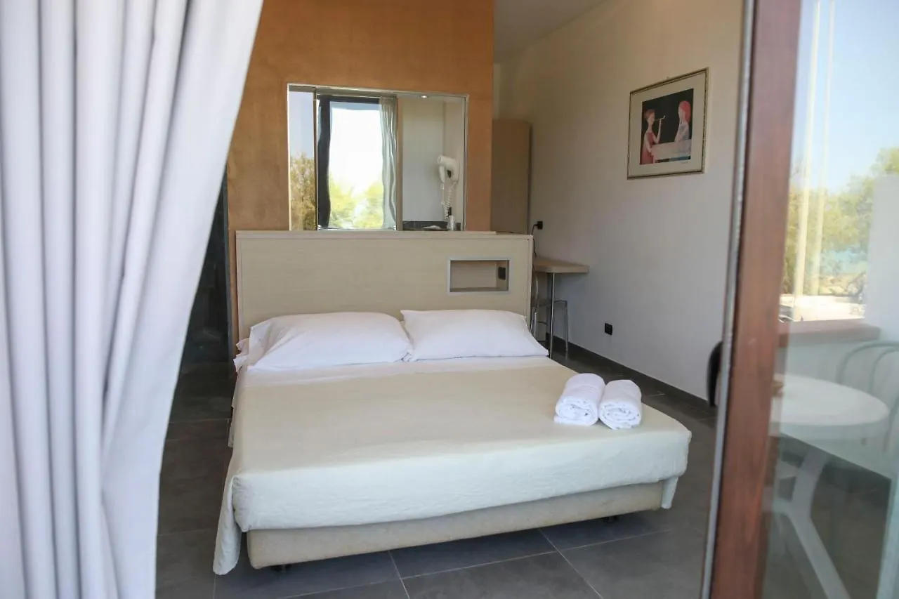 Villa Cerniglia Plus Чефалу Италия