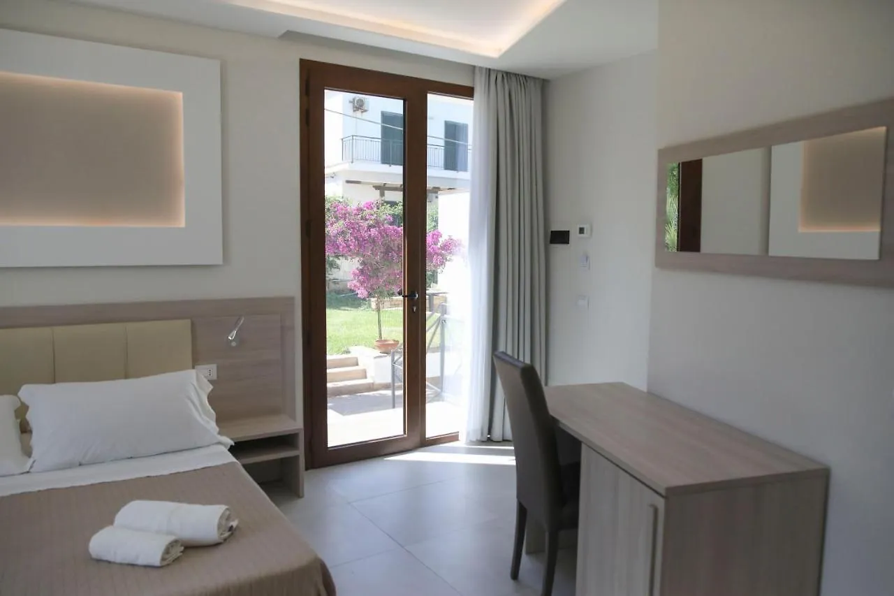 Villa Cerniglia Plus Чефалу 3*,  Италия